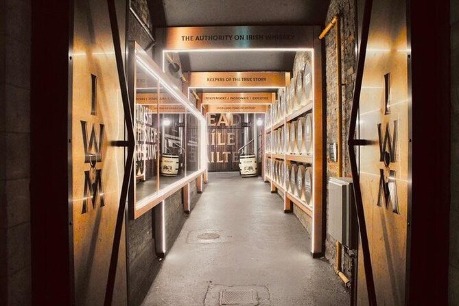 Dublin Irish Whiskey Museum and Gallery Guided Tour with Tasting - The Small-Group Advantage