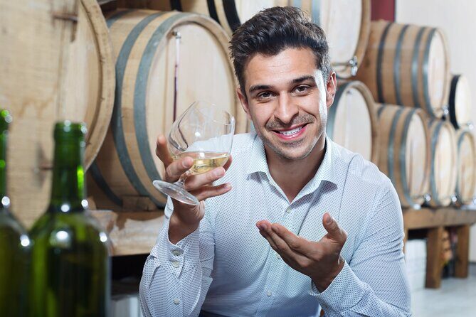 Dublin Temple Bar Tour with Jameson Distillery Whiskey Tour - Key Points