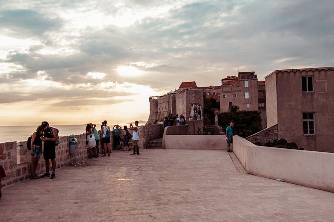 Dubrovnik: Ancient City Walls & Wars Walking Tour - Potential Considerations