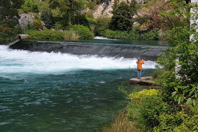 Dubrovnik City Tour: Panorama Drive & Sightseeing Walk - Entering Old Town through Pile Gate: your bearings start here