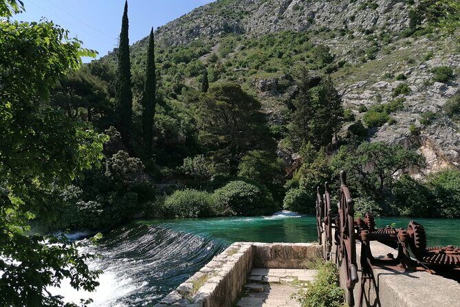 Dubrovnik City Tour with History, Photos & Round Trip Ride - Who Should Book This Tour?