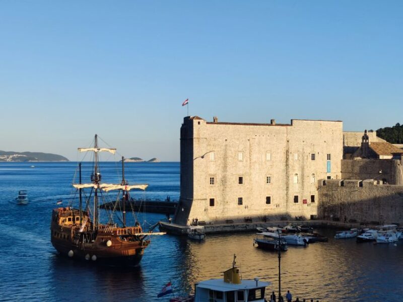 Dubrovnik: City Walls Private Guided Walking Tour - Who Should Consider This Tour?