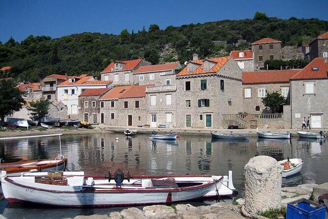 Dubrovnik Elafiti Islands Cruise with Lunch, Drinks and Pickup - Key Points