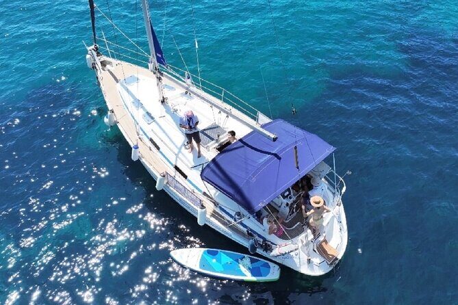 Dubrovnik: Full day group sail boat tour to Elaphiti & Blue cave - Diving into the Experience