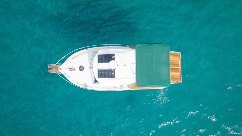 Dubrovnik: Lucky Boat Tour - Elaphite Islands and Blue Cave - The Boat and Equipment