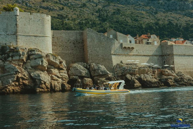 Dubrovnik: Morning Blue Cave speedboat tour with drinks - The Speedboat Ride