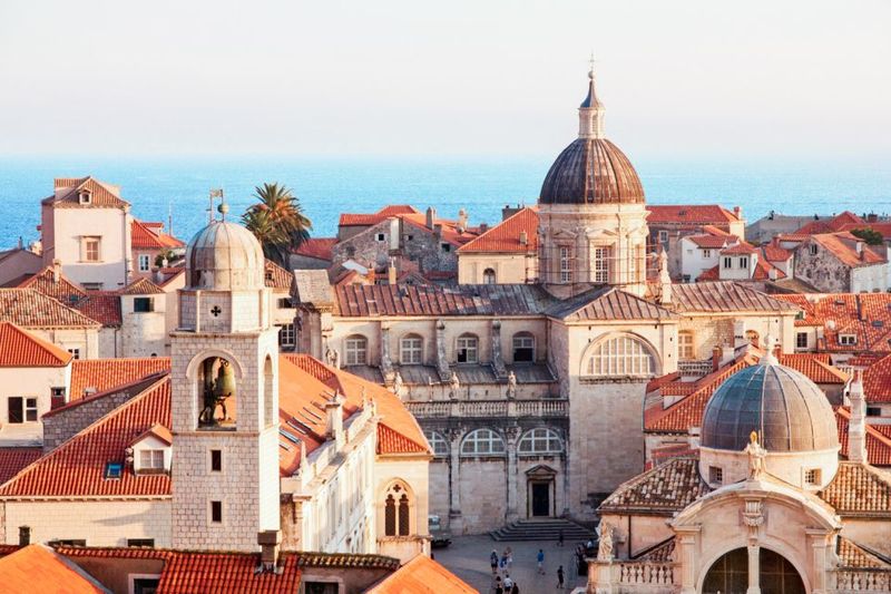 Dubrovnik: Old Town Walking Tour - Old Port end point: finishing near the water