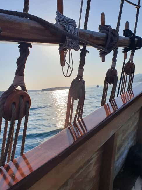 Dubrovnik Old Town Walking Tour and Cruise with Karaka - Who Is This Tour Best For?