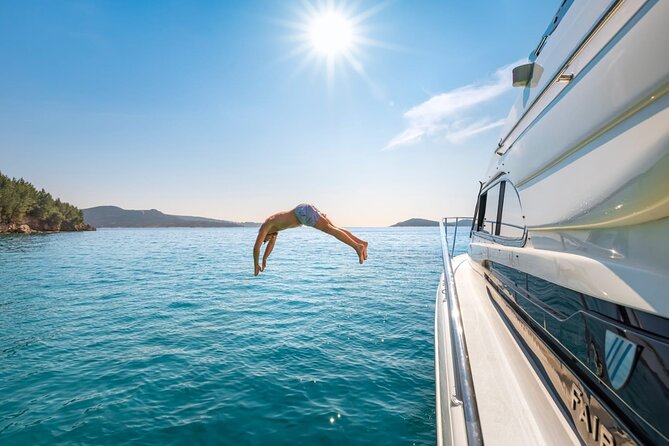 Dubrovnik: Private Boat Tours to Elaphite Islands - Stop 2: Šunj Beach on Lopud for sand, pine shade, and a break
