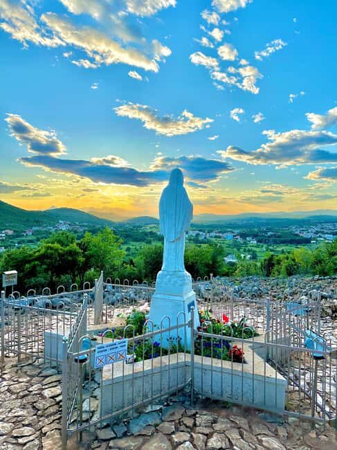 Dubrovnik: Private Tour to Meugorje and Kravice Waterfalls - The Experience of the Guides and Overall Comfort