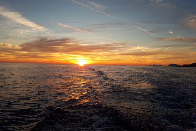 Dubrovnik Romantic Sunset Boat Tour - The Details: What to Expect from the Dubrovnik Romantic Sunset Boat Tour