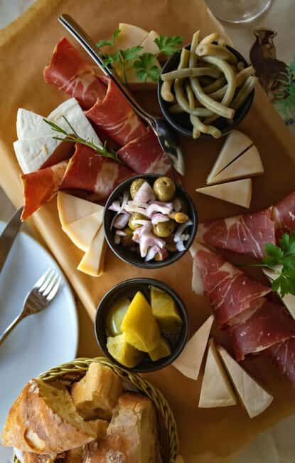 Dubrovnik Scenic Tour & Lunch/Dinner at Country Estate - FAQ