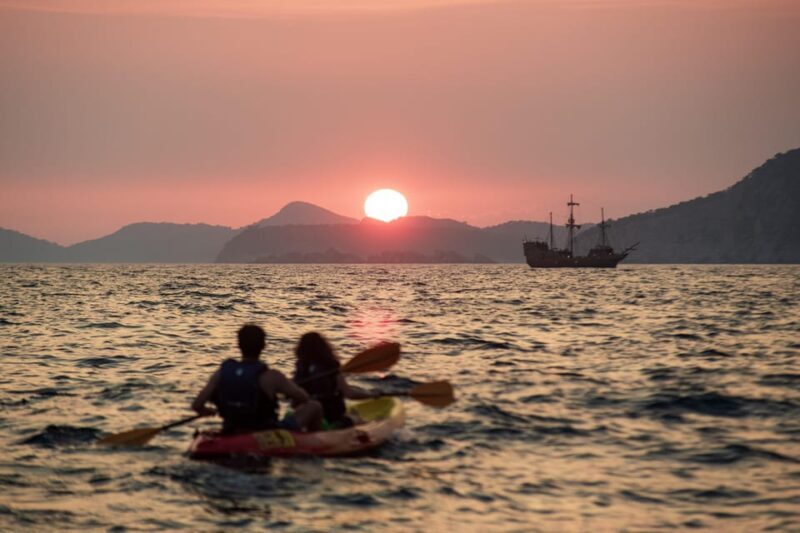 Dubrovnik: Sunset Kayaking and Snorkeling Tour - Who Should Consider This Tour?