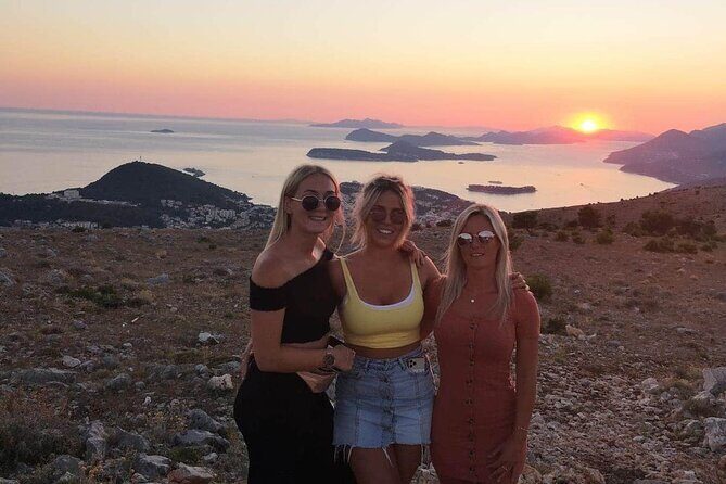 Dubrovnik sunset panorama & wine - Discovering Dubrovniks Beautiful Perspectives