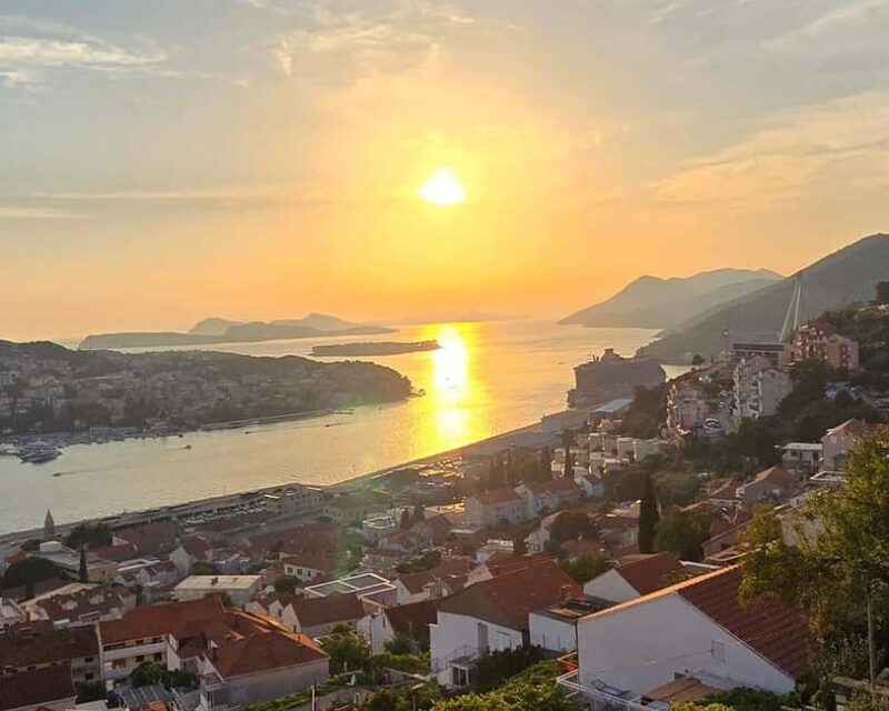 Dubrovnik Sunset Tour with Scenic Views and Local Wine - The Experience on the Ground