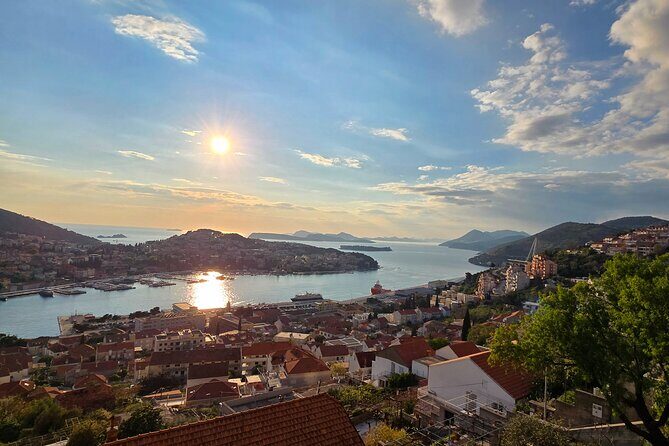 Dubrovnik Sunset Tour with Scenic Views and Local Wine - The Experience for Different Types of Travelers