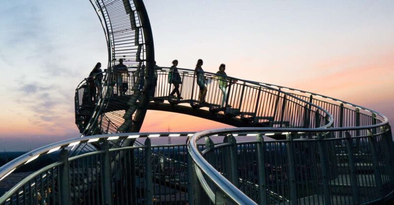 Duisburg: Guided Evening Tour at "Tiger and Turtle" - A Closer Look at the "Tiger & Turtle" Evening Tour