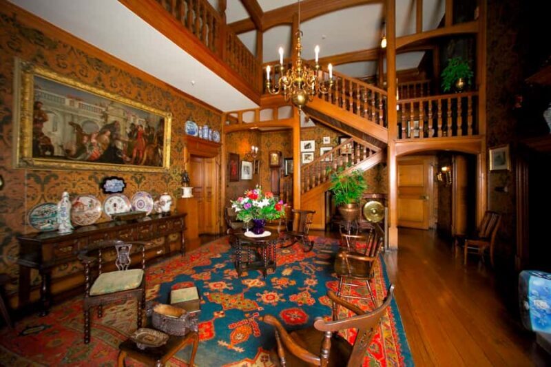 Dunedin: Peninsula with Lanarch Castle gardens & Olveston - Who Should Consider This Tour?