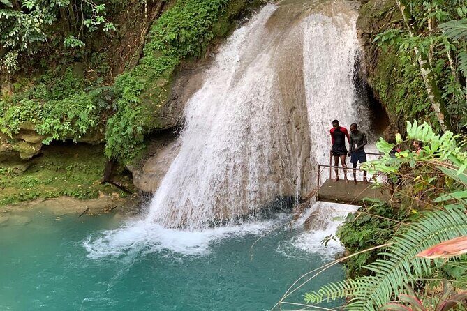 Dunns River & Blue Hole Day Trip with Lunch - FAQs