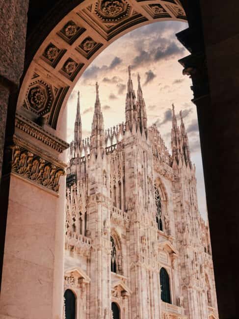 Duomo Di Milano: Fast Track Tour + Rooftop Access Included - What to Expect from the Tour