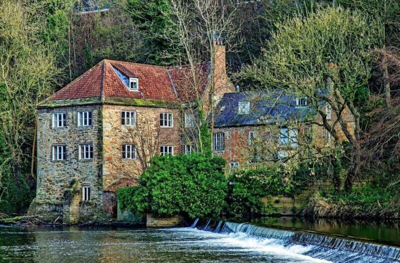 Durham: Private Half Day Walking Tour - Setting the Stage: Starting Point and Basic Info