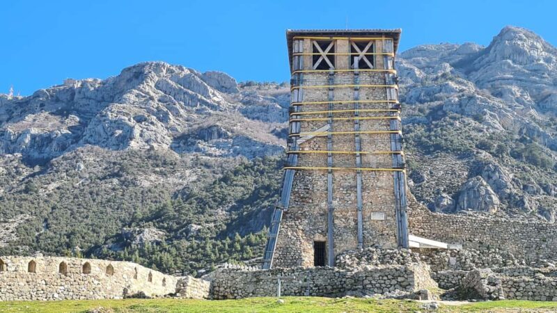 Durres/Golem: Kruja Castle & Bazaar with Traditional Lunch - Practical Details