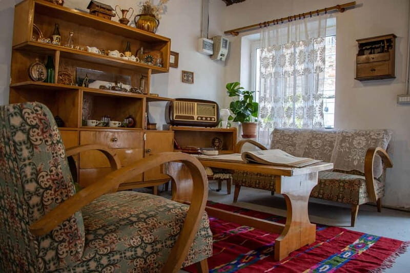 Durrës: Peeping Tourist Exhibition Ticket - What to Expect from the Peeping Tourist House Tour