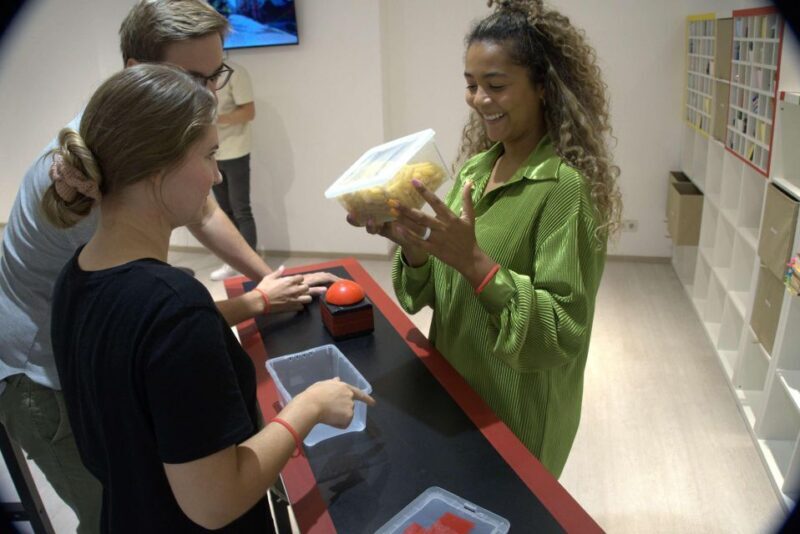 Düsseldorf: The Ultimate Team event (3 rooms - 9 games) - What to Expect from Your Visit