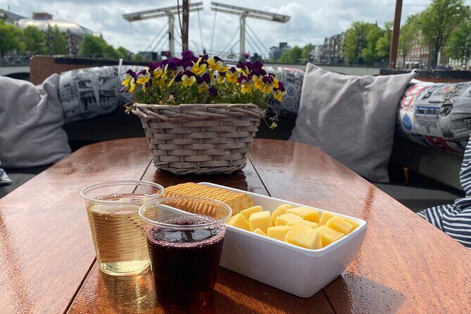 Dutch Cheese & Drinks Guided Amsterdam Boat Tour, All Included - An In-Depth Look at the Experience