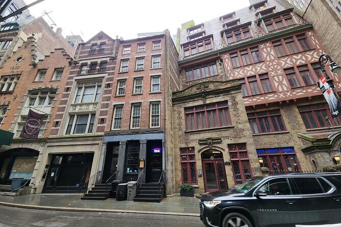 Dutch Lower Manhattan Private Walking Tour - The Itinerary: A Closer Look at the Stops