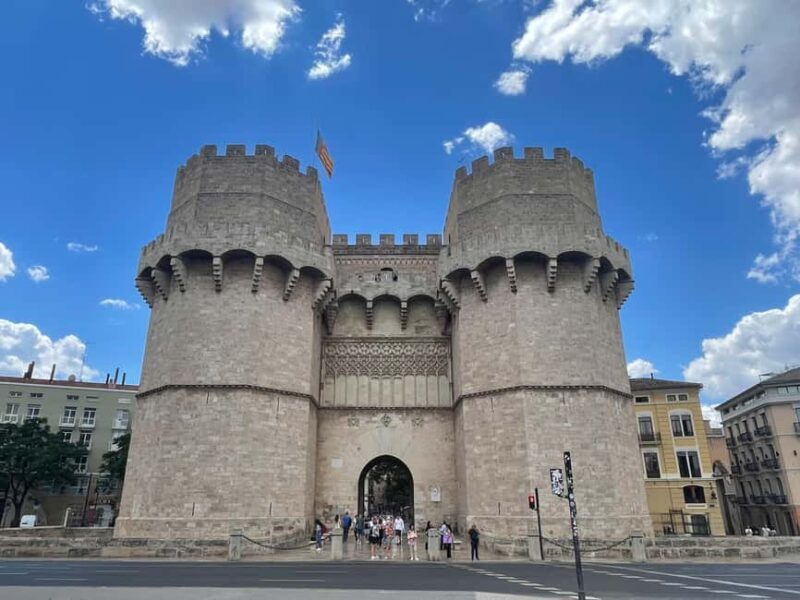 Dutch-Style Bike Tour in Valencia - Who Should Consider This Tour?