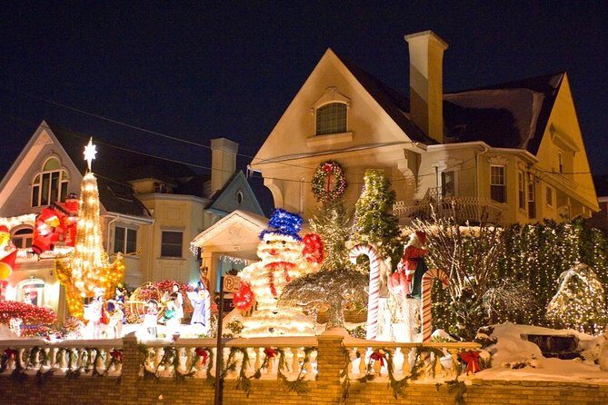 Dyker Heights Christmas Lights Tour - Practical Tips for Your Holiday Tour