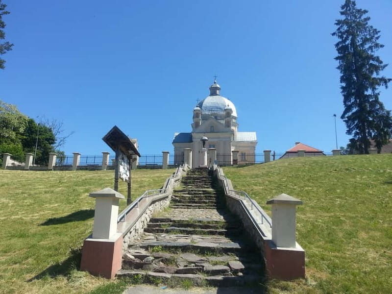 Dzukija National Park and Grutas Park: Full-Day Tour - Who Should Book This Tour?