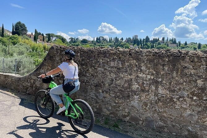 E-bike 2.5 hour Florence & Tuscany With Fresh Olive Oil and Bread - The Itinerary in Detail