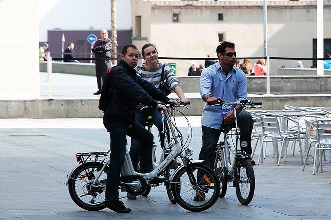 E-Bike Barcelona Highlights & Park Guell in Small Group - FAQs
