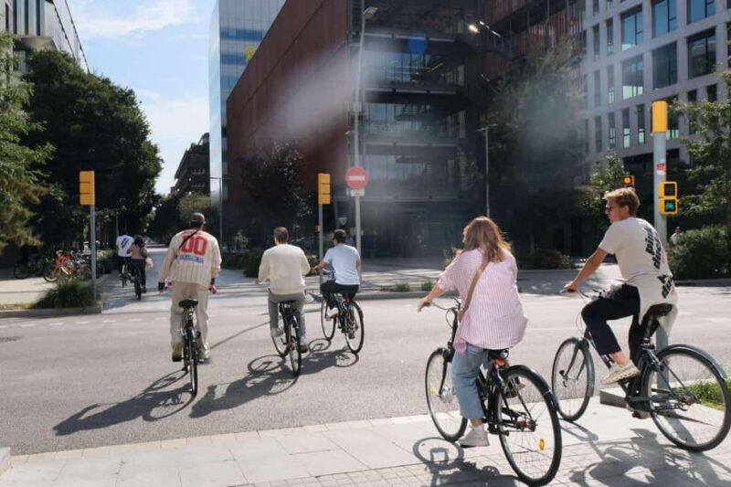 E-Bike Experience: Gaudí, Gardens & City Vibes - What to Expect from the Tour