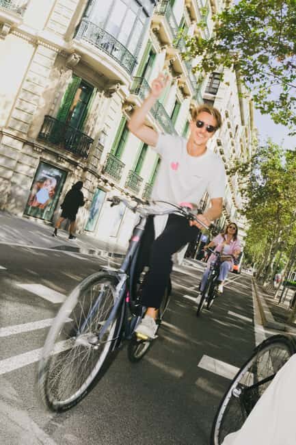 E-Bike Experience: Gaudí, Gardens & City Vibes - Is It Worth the Price?