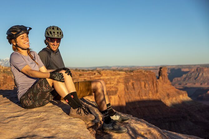 E-BIKE Sunset - Dead Horse Point E-bike Mountain Bike Tour - Why this E-bike Sunset Tour Stands Out