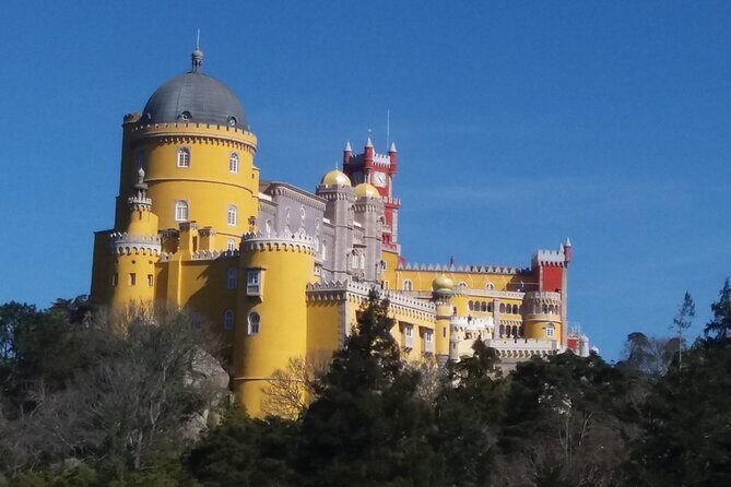 E-Bike through Sintra & Cascais til Lisbon at a relaxed rate. - Key Points