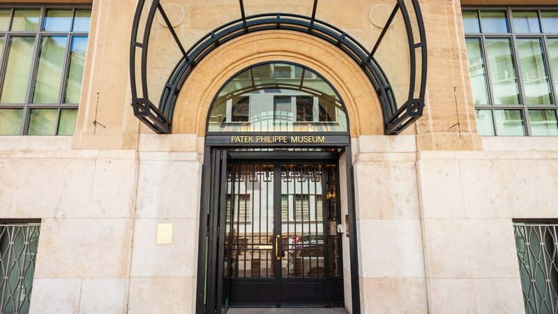 E-bike Tour Geneva Old Town with Free Museum Entry - Discovering Geneva from the Saddle of an E-bike