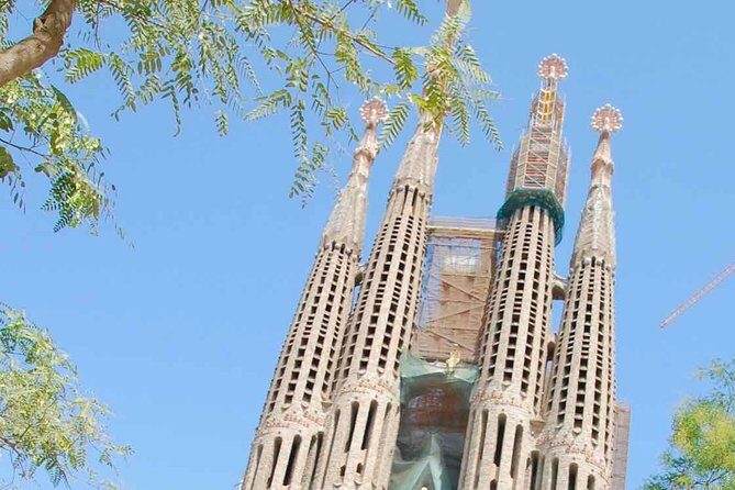 E-Bike tour in Barcelona with English Guide - The Ride: What to Expect and Why It Matters