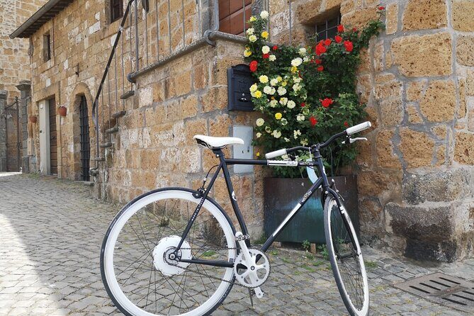 E-bike tour in Orvieto in small group: history, culture with lunch or dinner - Price and Value