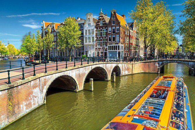 e-Scavenger hunt Amsterdam: Explore the city at your own pace - The Price and Value Consideration