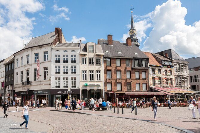e-Scavenger hunt Hasselt: Explore the city at your own pace - Key Points