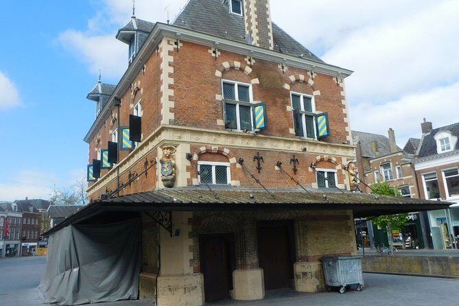 e-Scavenger hunt Leeuwarden: Explore the city at your own pace - Practical Considerations: What to Know Before You Go