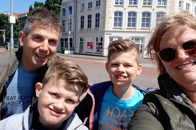 e-Scavenger hunt Middelburg: Explore the city at your own pace - The Practicalities: Price, Duration, and Logistics