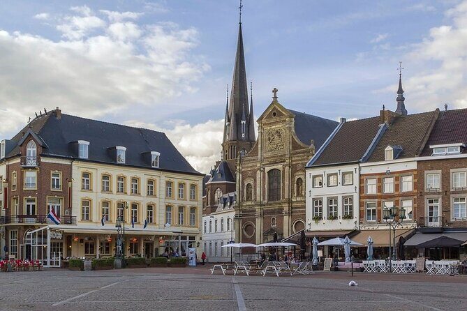 e-Scavenger hunt Sittard: Explore the city at your own pace - A Closer Look at the Tour: What You Can Expect