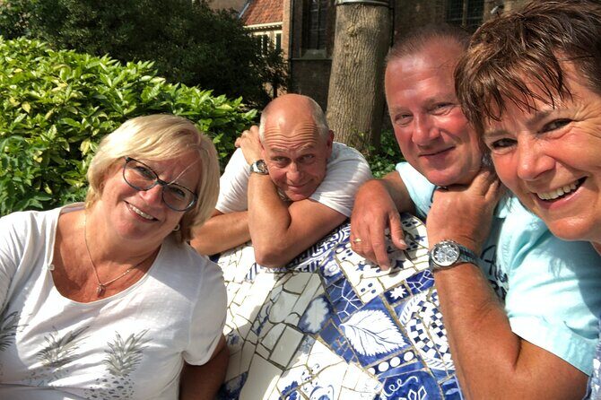 e-Scavenger hunt Volendam: Explore the city at your own pace - Who Should Consider This Tour?