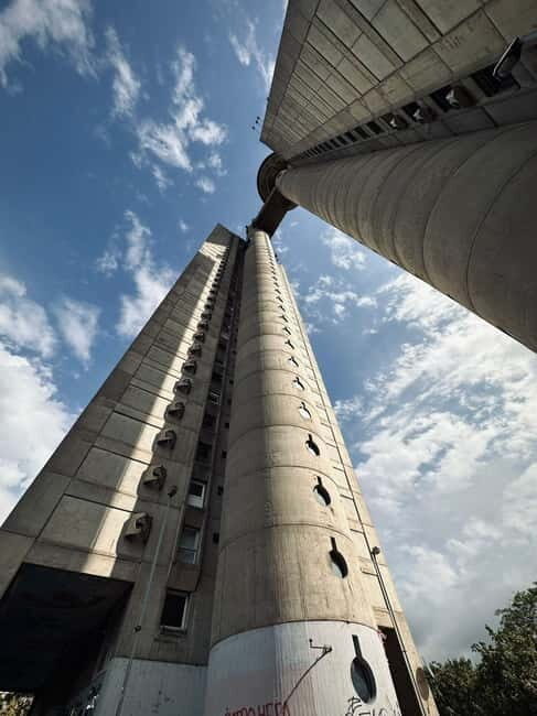 E Scooter Communist tour New Belgrade - The Experience Value: Price and Practicalities