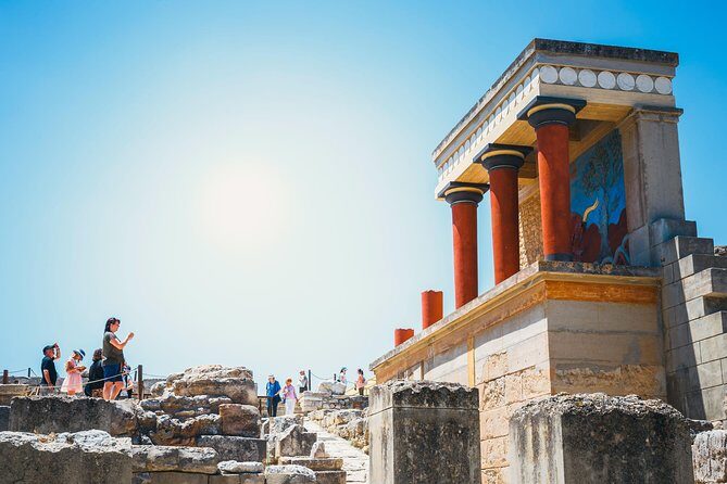 E-Ticket & Audio Tour for Knossos Palace: Unlock Minoan Majesty - A Closer Look at the Knossos Palace Audio Tour Experience